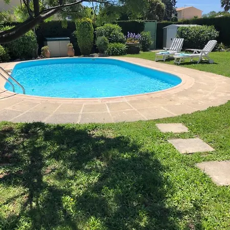 C3 Arthur Rimbaub D'hote Piscine Proche 600m Panzió