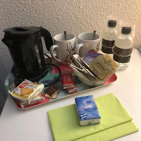 C3 Arthur Rimbaub D'hote Piscine Proche 600m 4*