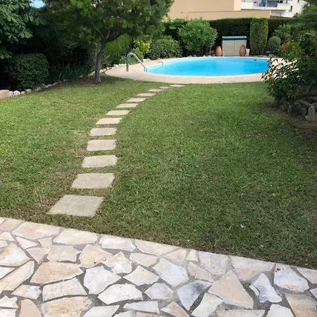 Panzió C3 Arthur Rimbaub D'hote Piscine Proche 600m