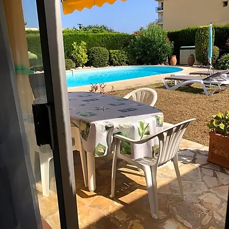 C3 Arthur Rimbaud D'hote Piscine Proche 600m Bed and Breakfast Καν-συρ-Μερ